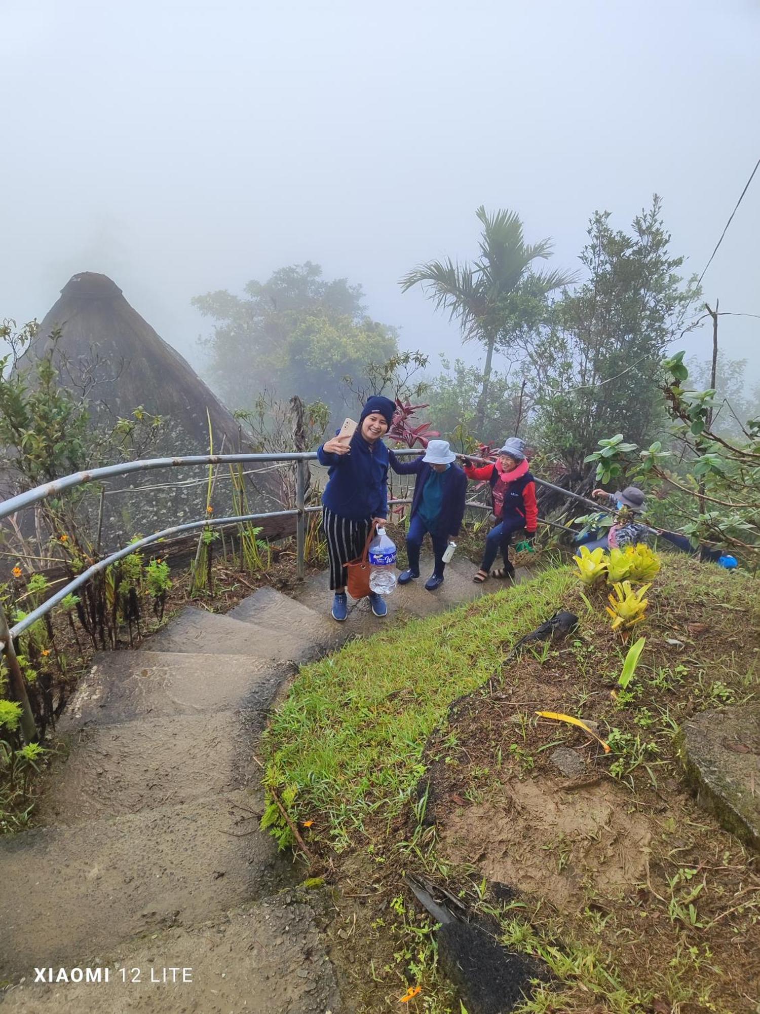 Hiwang Native House Inn & Viewdeck 바나우에 외부 사진