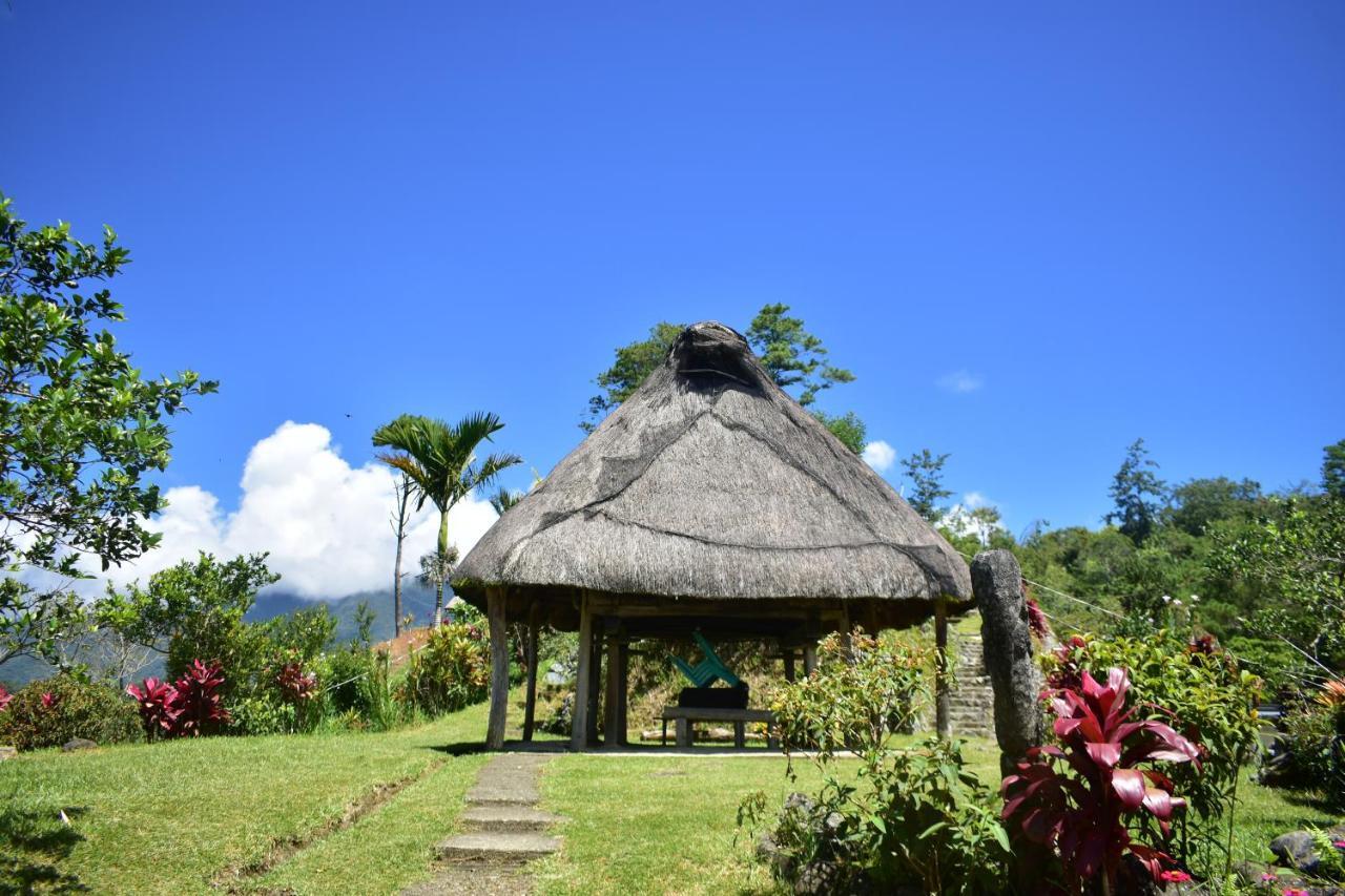 Hiwang Native House Inn & Viewdeck 바나우에 외부 사진